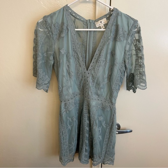Socialite Light Blue Green Lace Romper Women’s Size Small - Picture 1 of 7